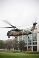 西科斯基(霍克-德哈维兰) S-70A-9&ldquo;黑鹰&rdquo;