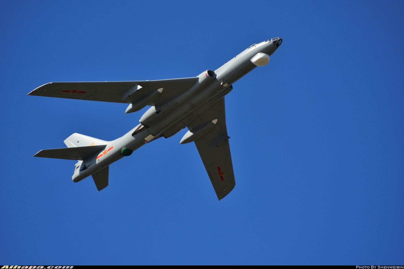 西飞 H-6H(轰-6H)
