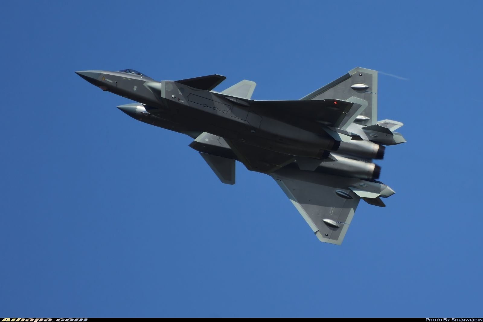 成飞 J-20&ldquo;威龙&rdquo;(歼-20)