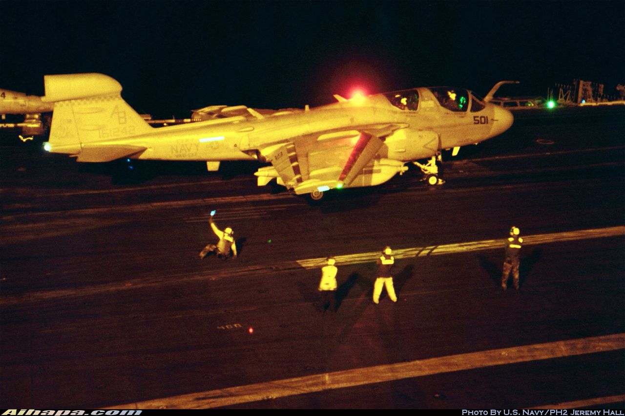 格鲁曼 EA-6B&ldquo;徘徊者&rdquo; \vert{} ID:24795