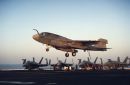 格鲁曼 EA-6B&ldquo;徘徊者&rdquo;
