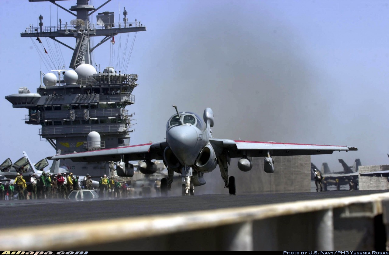 格鲁曼 EA-6B&ldquo;徘徊者&rdquo; \vert{} ID:3601