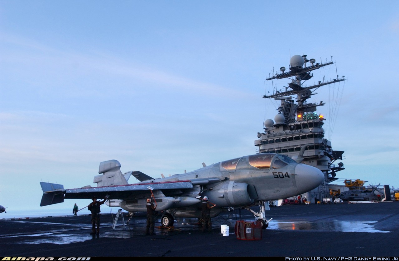 格鲁曼 EA-6B&ldquo;徘徊者&rdquo; \vert{} ID:4515