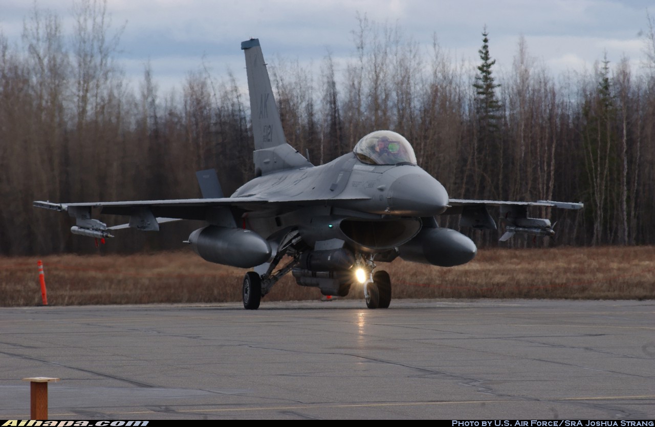 通用动力 F-16C&ldquo;战隼&rdquo; \vert{} ID:4078