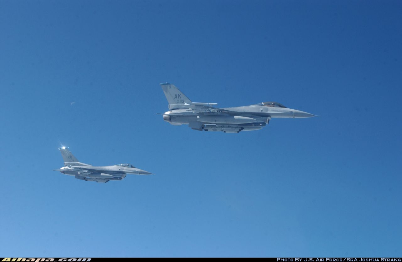 洛克希德-马丁 F-16CM&ldquo;战隼&rdquo; \vert{} ID:11456