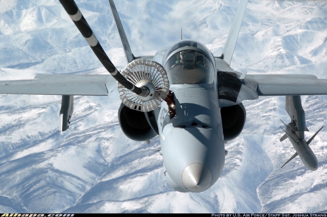 麦克唐纳-道格拉斯 F/A-18C&ldquo;大黄蜂&rdquo; \vert{} ID:3466