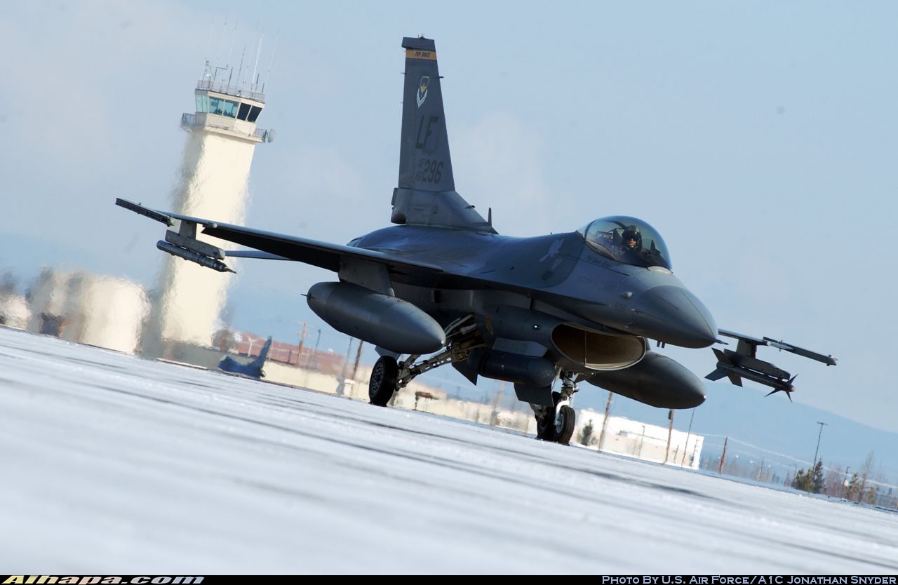 通用动力 F-16C&ldquo;战隼&rdquo; \vert{} ID:18014