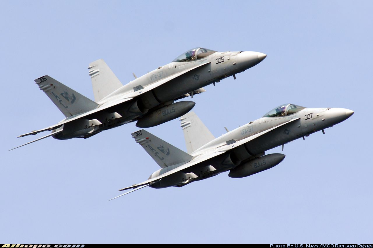 麦克唐纳-道格拉斯 F/A-18C&ldquo;大黄蜂&rdquo; \vert{} ID:28999