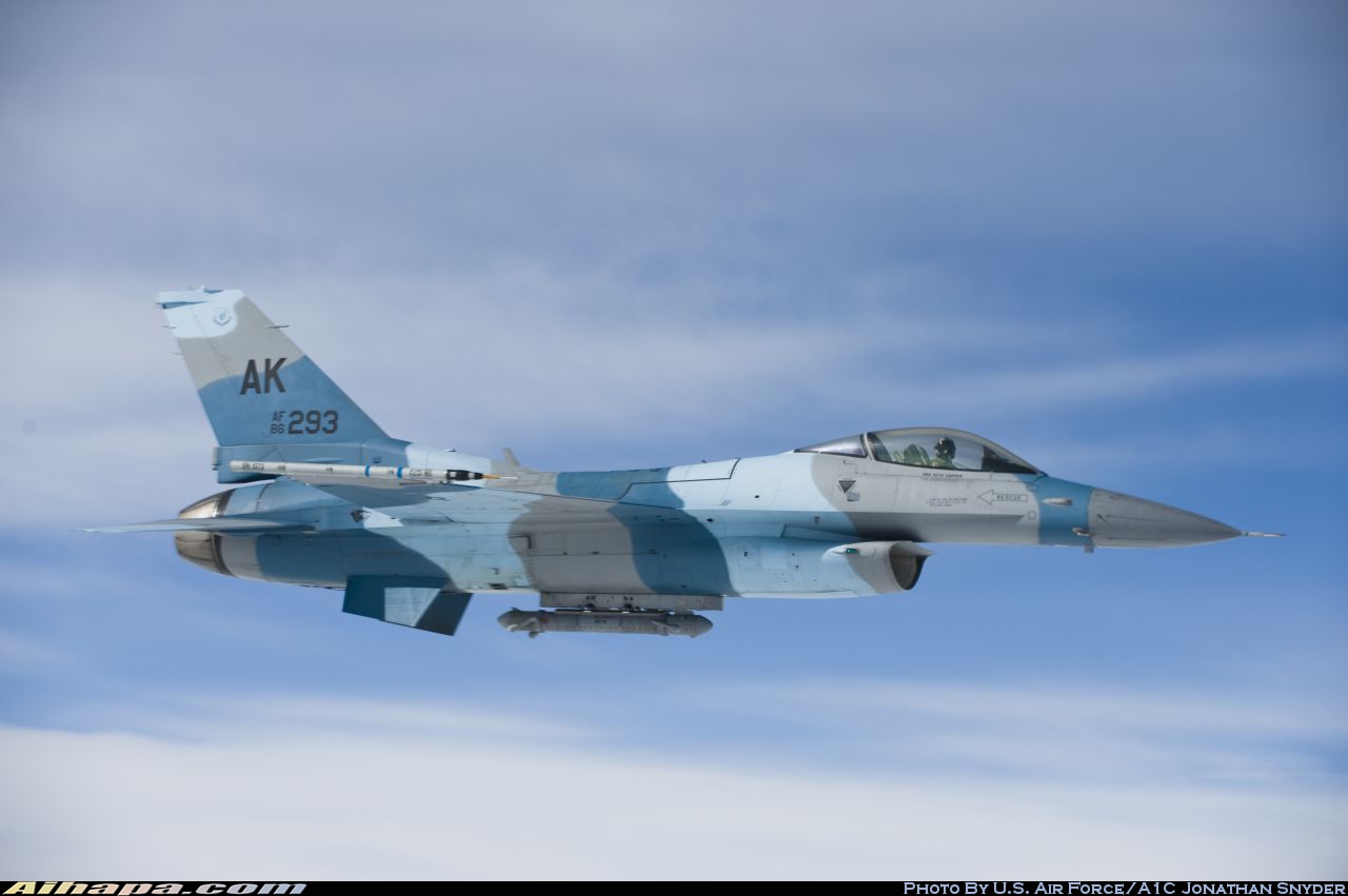通用动力 F-16C&ldquo;战隼&rdquo; \vert{} ID:18004