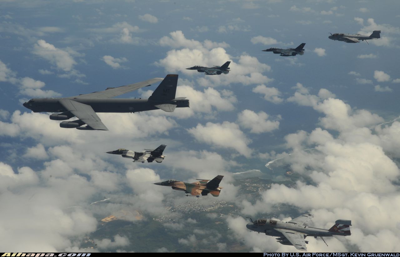 波音 B-52H&ldquo;同温层堡垒&rdquo; \vert{} ID:20293