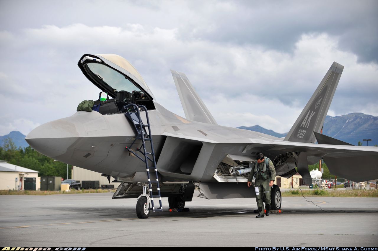 洛克希德-马丁 F-22A&ldquo;猛禽&rdquo; \vert{} ID:27180