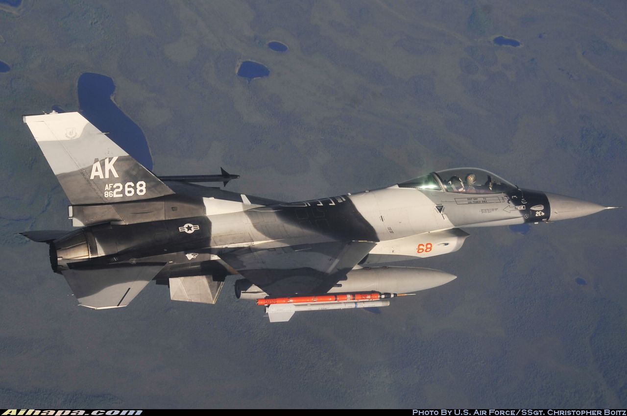 通用动力 F-16C&ldquo;战隼&rdquo; \vert{} ID:27200