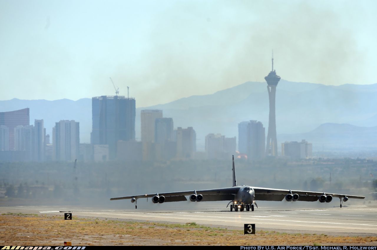 波音 B-52H&ldquo;同温层堡垒&rdquo; \vert{} ID:15921
