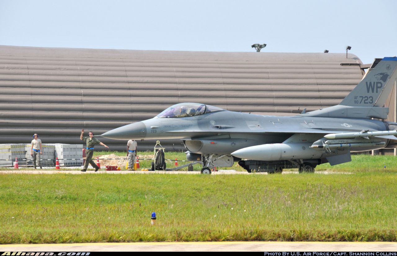 通用动力 F-16CM&ldquo;战隼&rdquo; \vert{} ID:18308