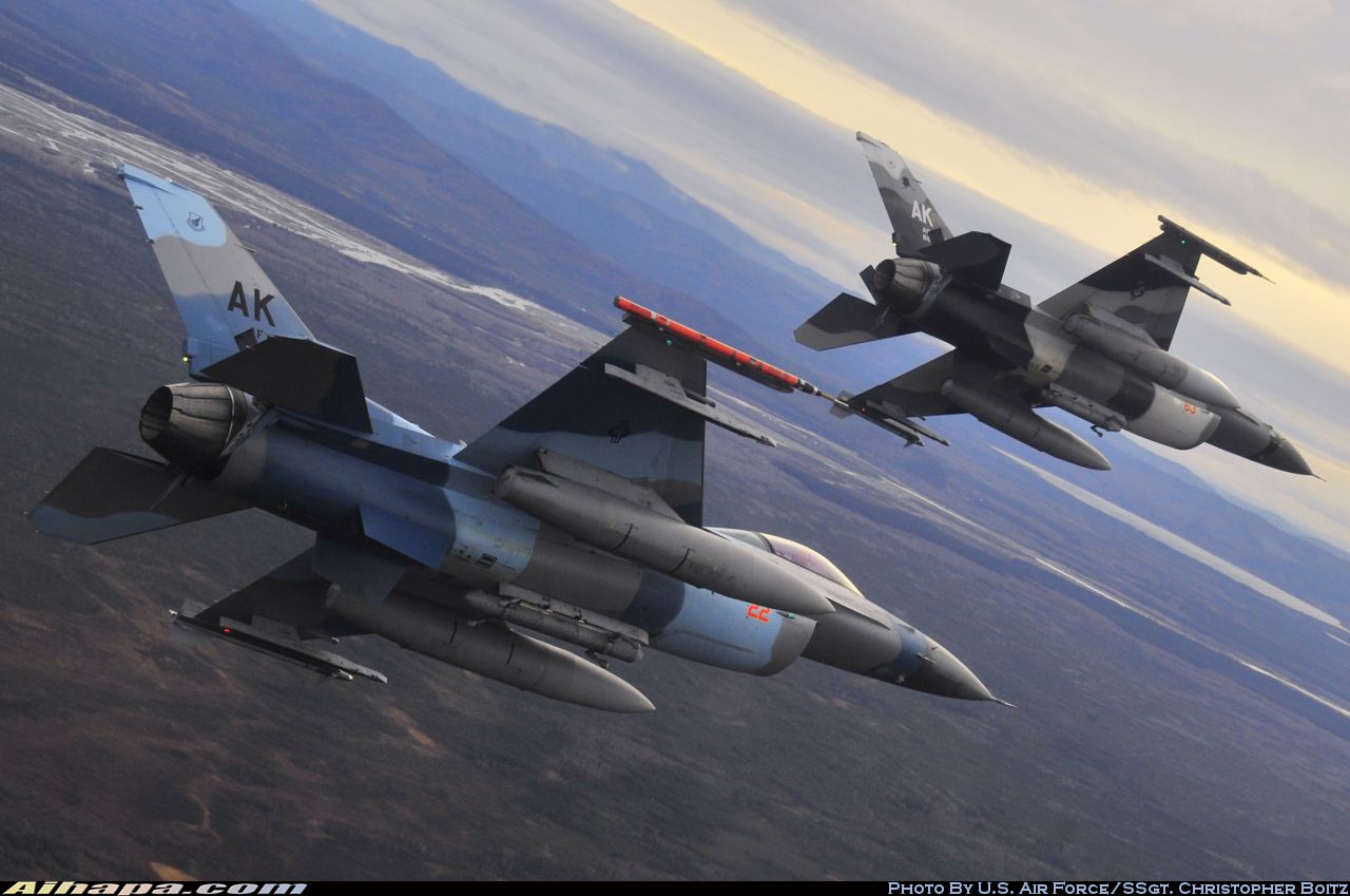 通用动力 F-16C&ldquo;战隼&rdquo; \vert{} ID:18214