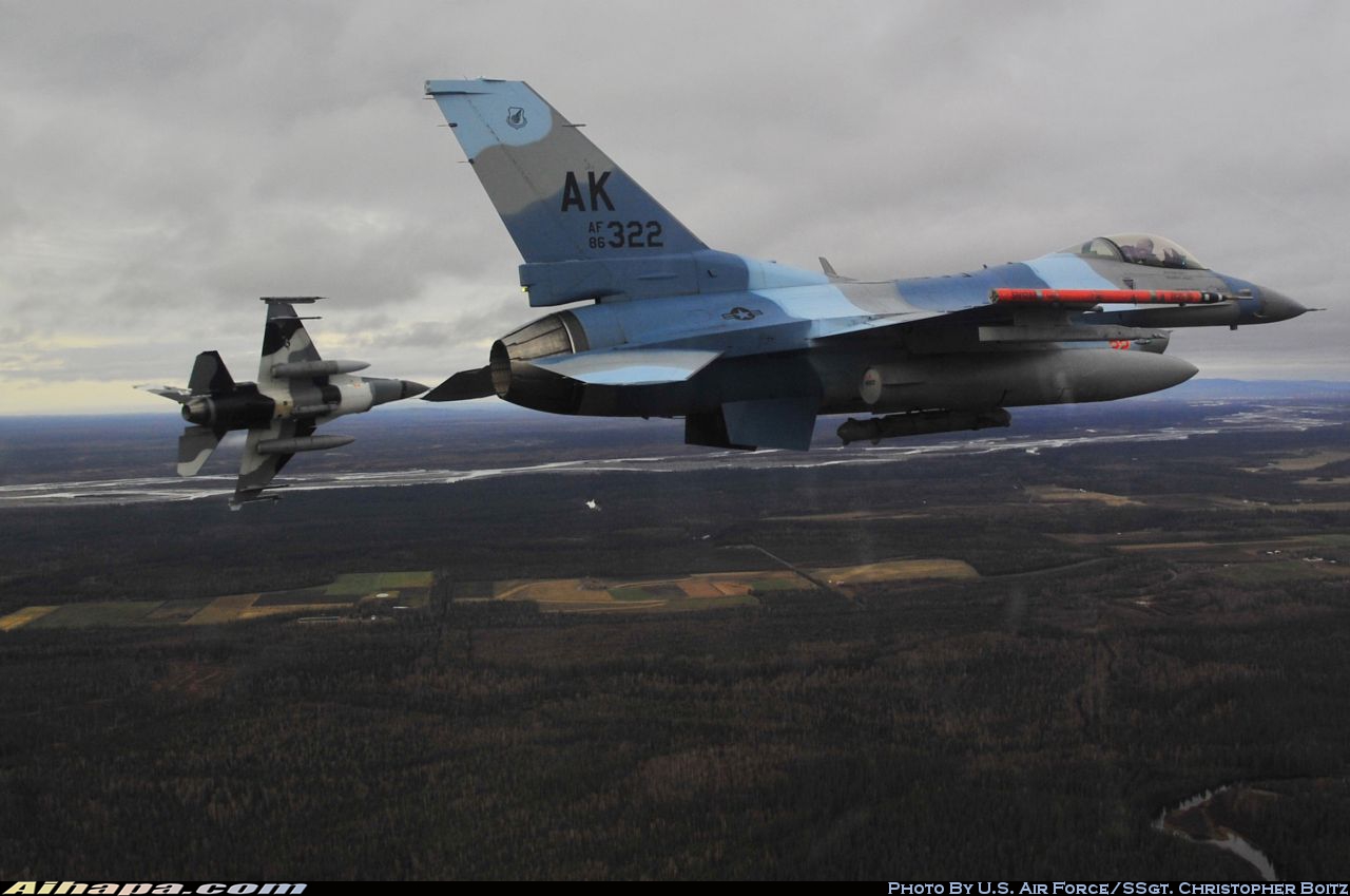 通用动力 F-16C&ldquo;战隼&rdquo; \vert{} ID:18212