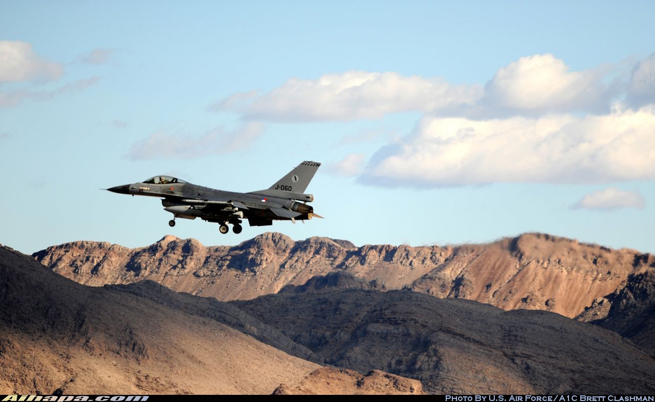 通用动力(福克) F-16AM&ldquo;战隼&rdquo; \vert{} ID:17528