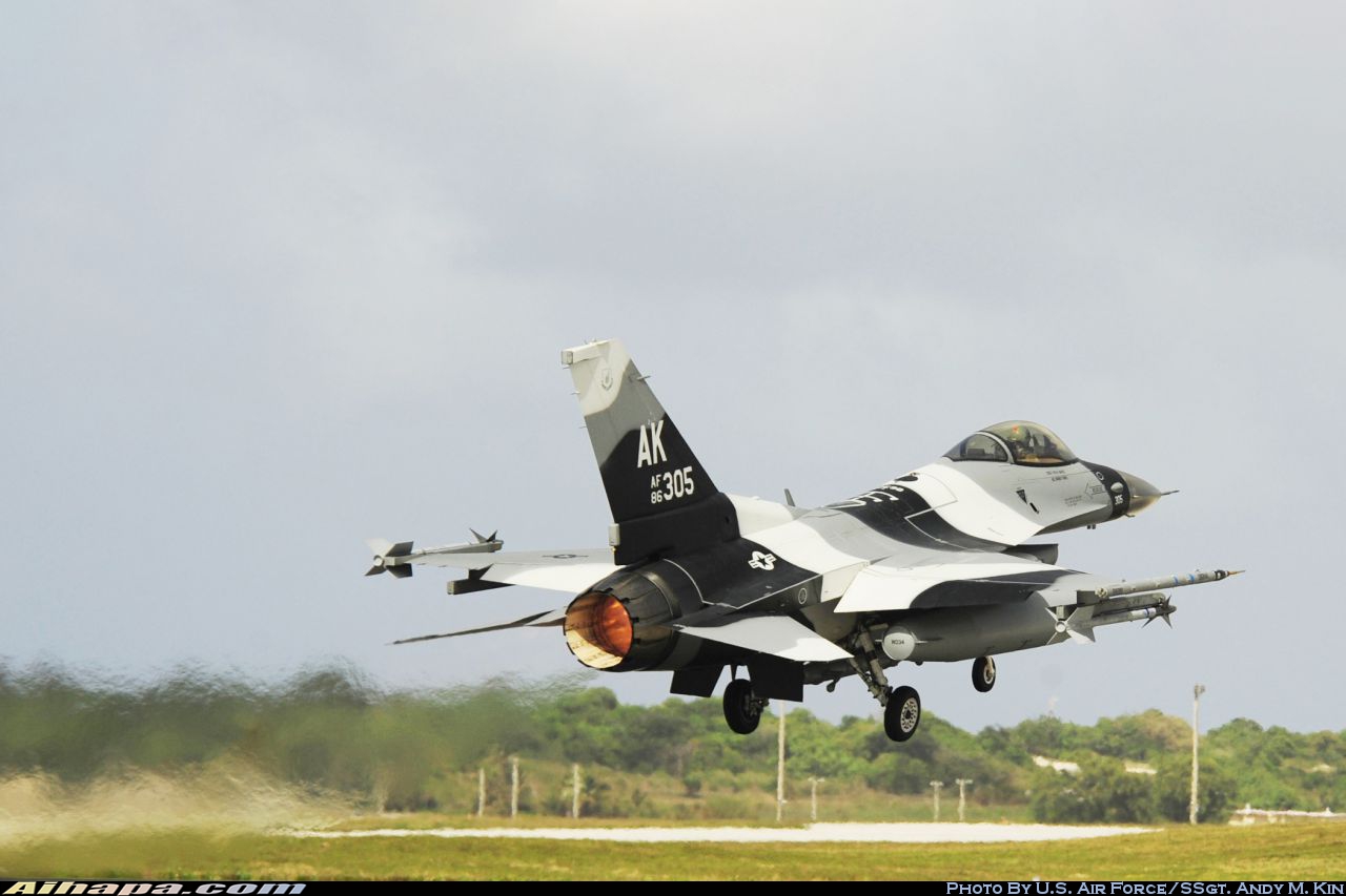 通用动力 F-16C&ldquo;战隼&rdquo; \vert{} ID:20327