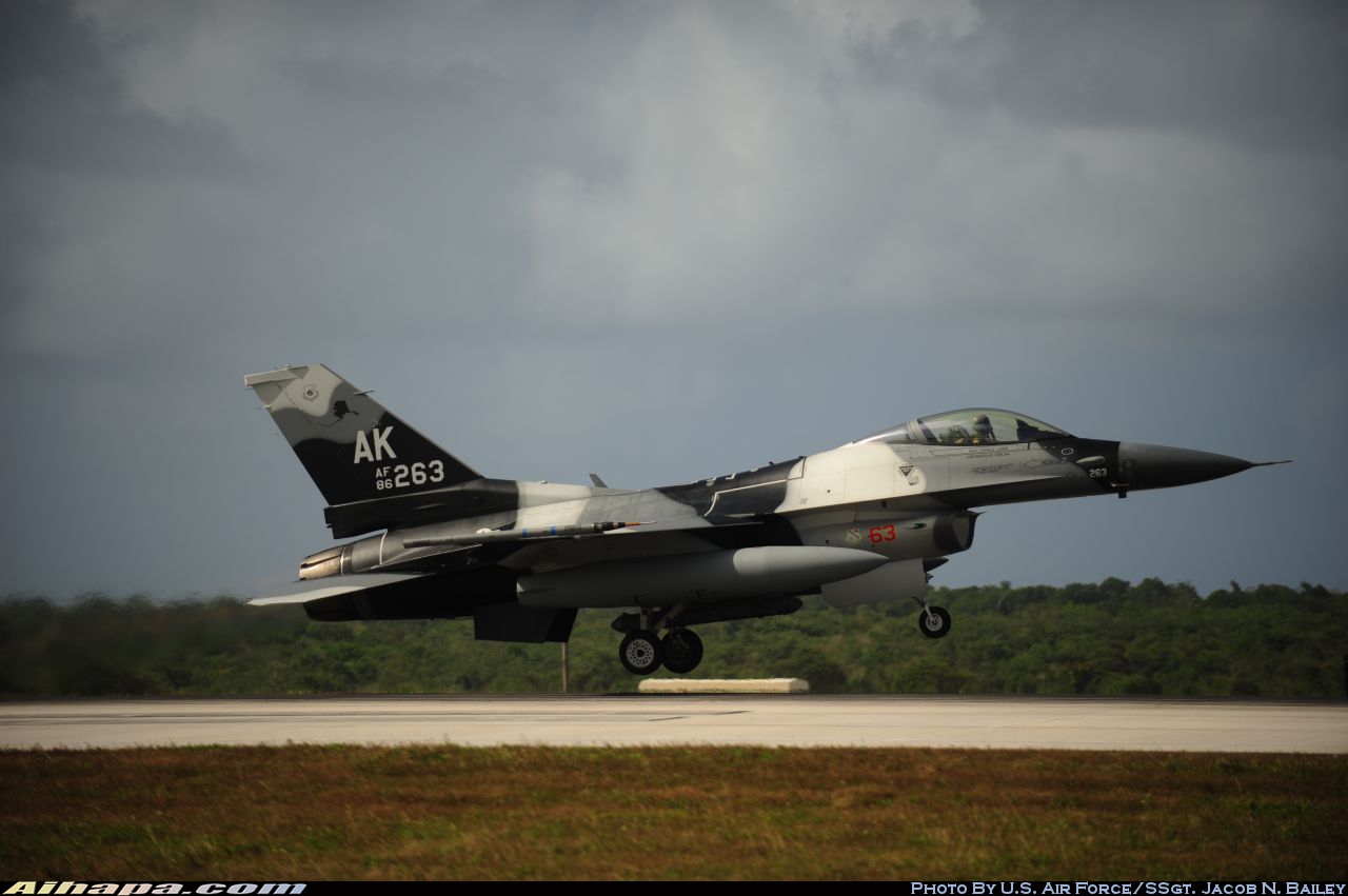 通用动力 F-16C&ldquo;战隼&rdquo; \vert{} ID:20333