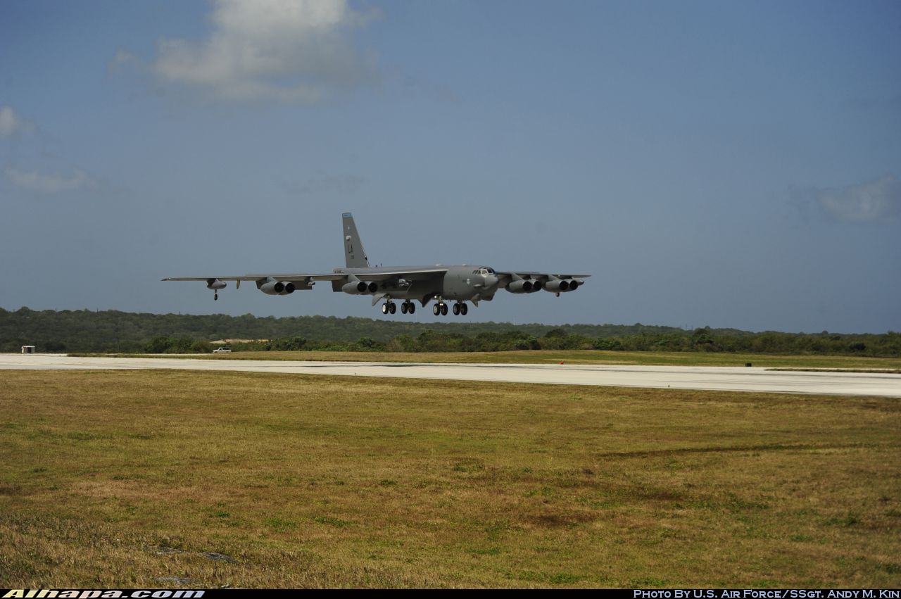 波音 B-52H&ldquo;同温层堡垒&rdquo; \vert{} ID:20413