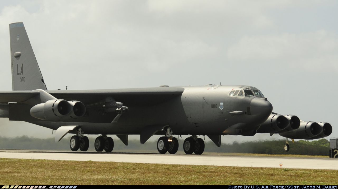 波音 B-52H&ldquo;同温层堡垒&rdquo; \vert{} ID:20399