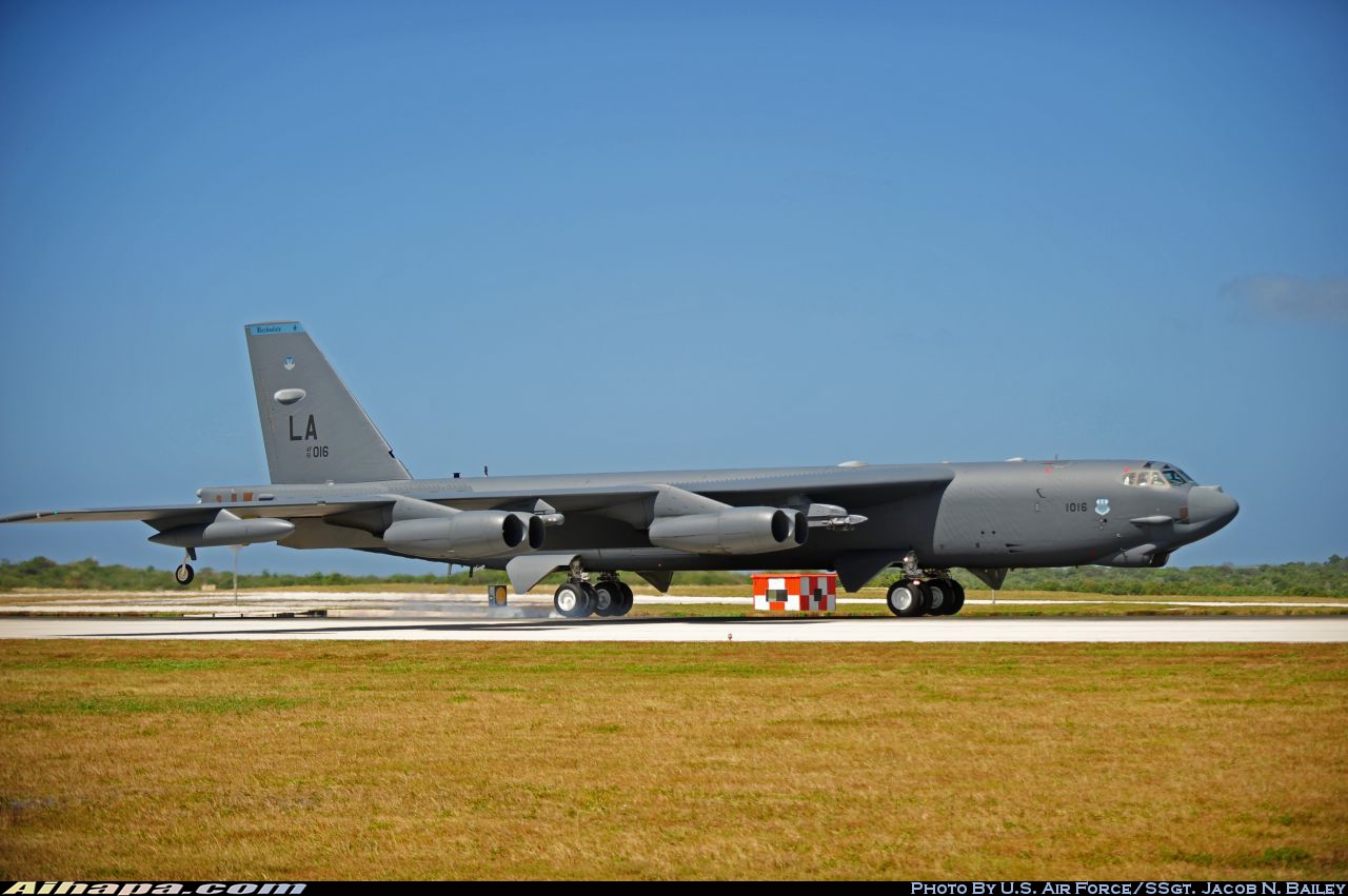 波音 B-52H&ldquo;同温层堡垒&rdquo; \vert{} ID:20395