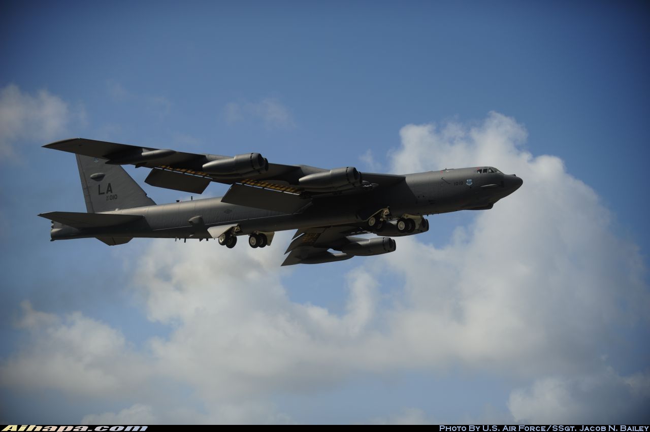 波音 B-52H&ldquo;同温层堡垒&rdquo; \vert{} ID:20403