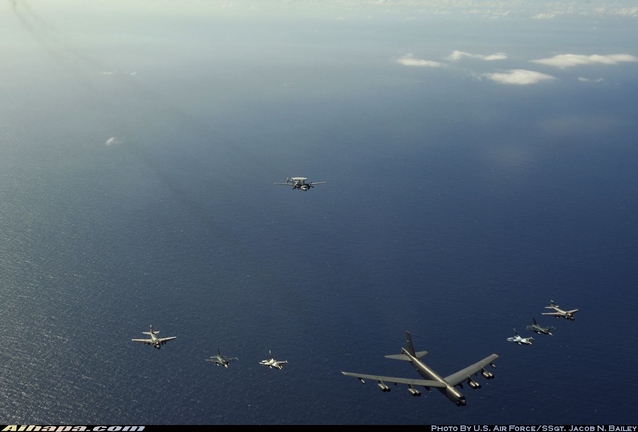波音 B-52H&ldquo;同温层堡垒&rdquo; \vert{} ID:20433