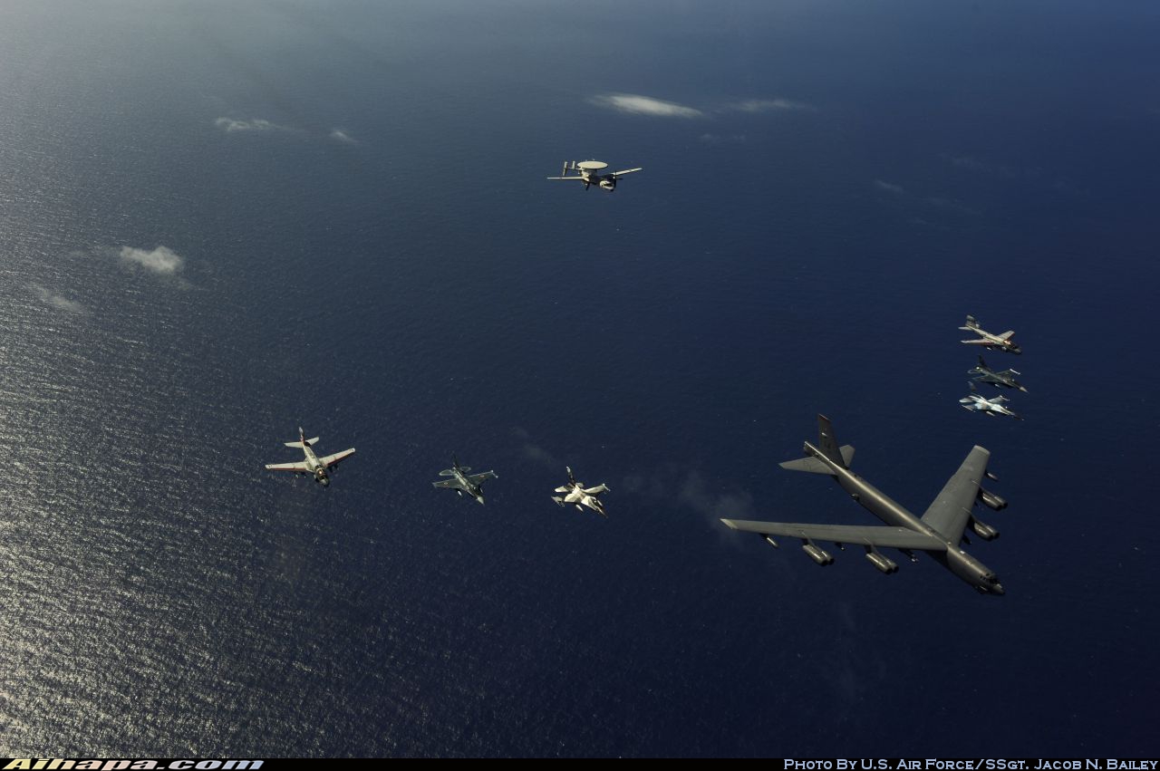 波音 B-52H&ldquo;同温层堡垒&rdquo; \vert{} ID:20437