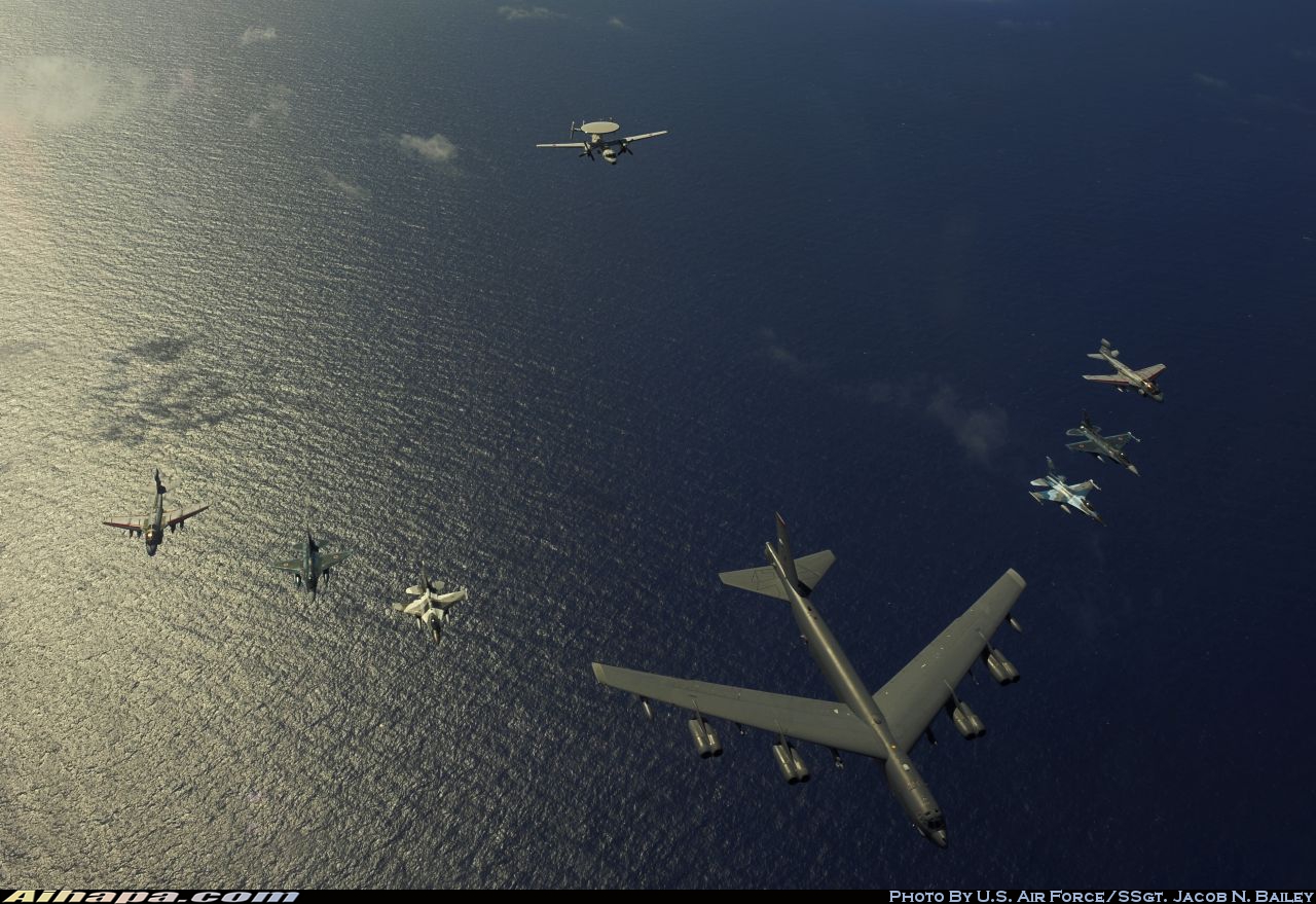 波音 B-52H&ldquo;同温层堡垒&rdquo; \vert{} ID:20439
