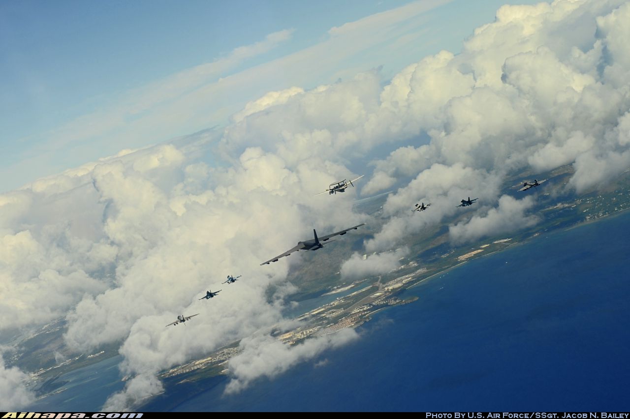 波音 B-52H&ldquo;同温层堡垒&rdquo; \vert{} ID:20457