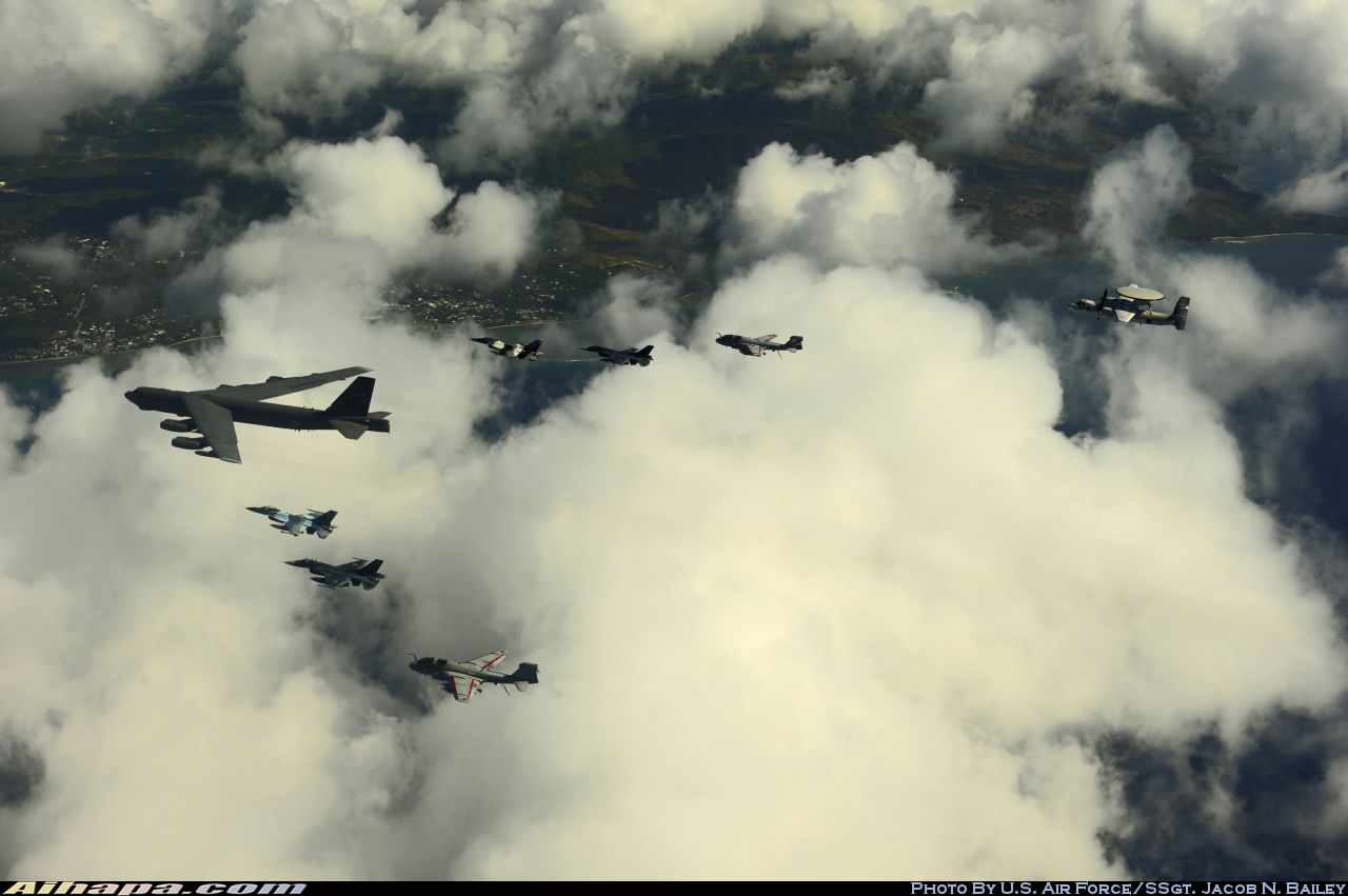 波音 B-52H&ldquo;同温层堡垒&rdquo; \vert{} ID:20459