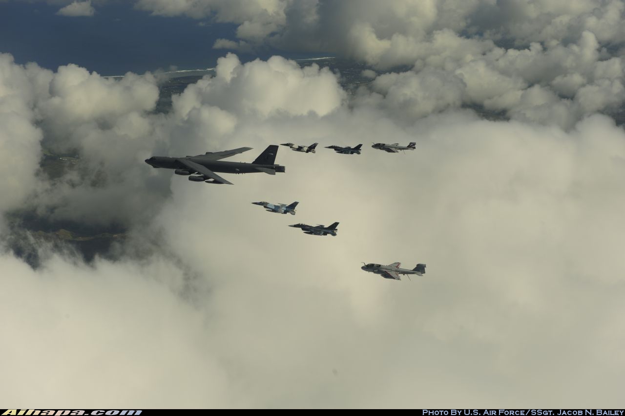 波音 B-52H&ldquo;同温层堡垒&rdquo; \vert{} ID:20461