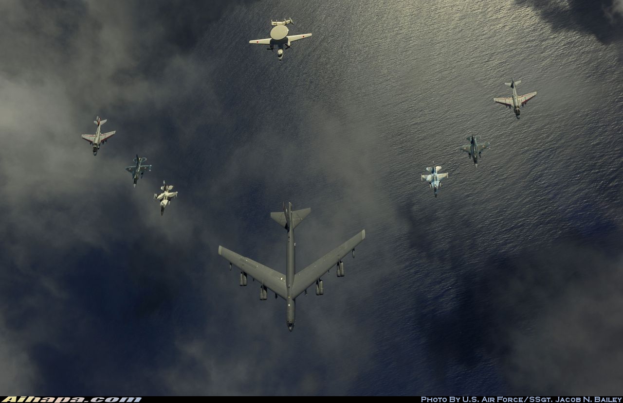 波音 B-52H&ldquo;同温层堡垒&rdquo; \vert{} ID:20489