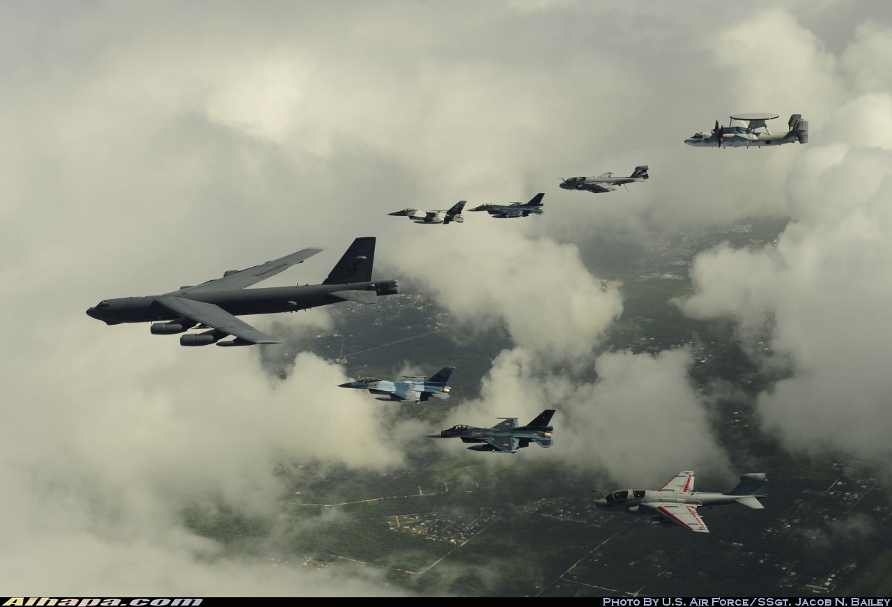 波音 B-52H&ldquo;同温层堡垒&rdquo; \vert{} ID:20497
