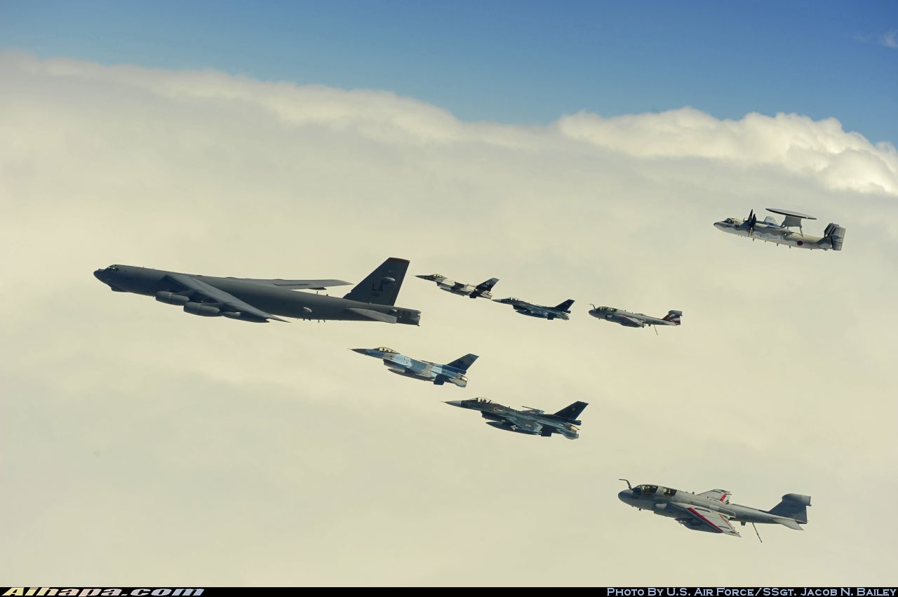 波音 B-52H&ldquo;同温层堡垒&rdquo; \vert{} ID:20493