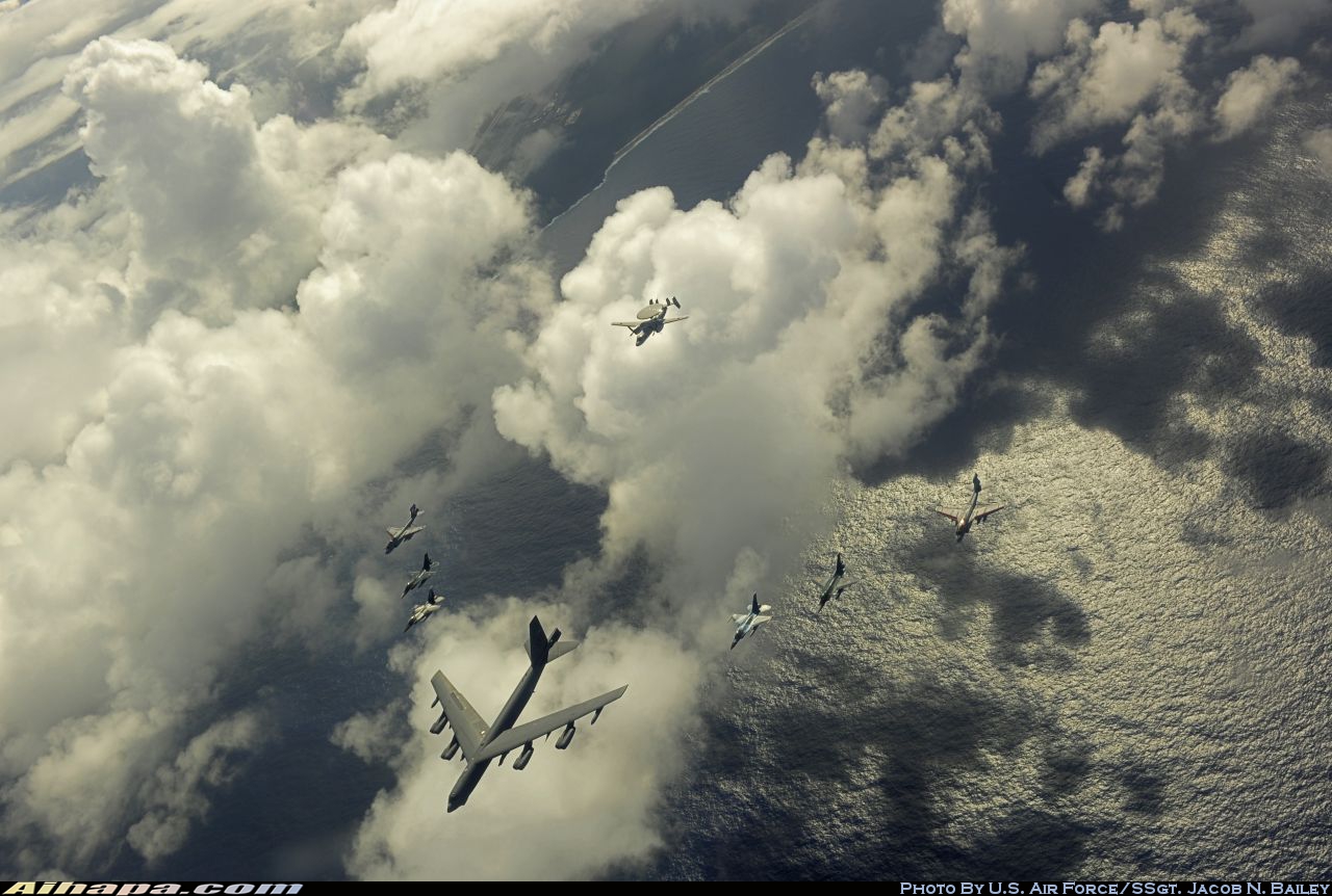 波音 B-52H&ldquo;同温层堡垒&rdquo; \vert{} ID:20485