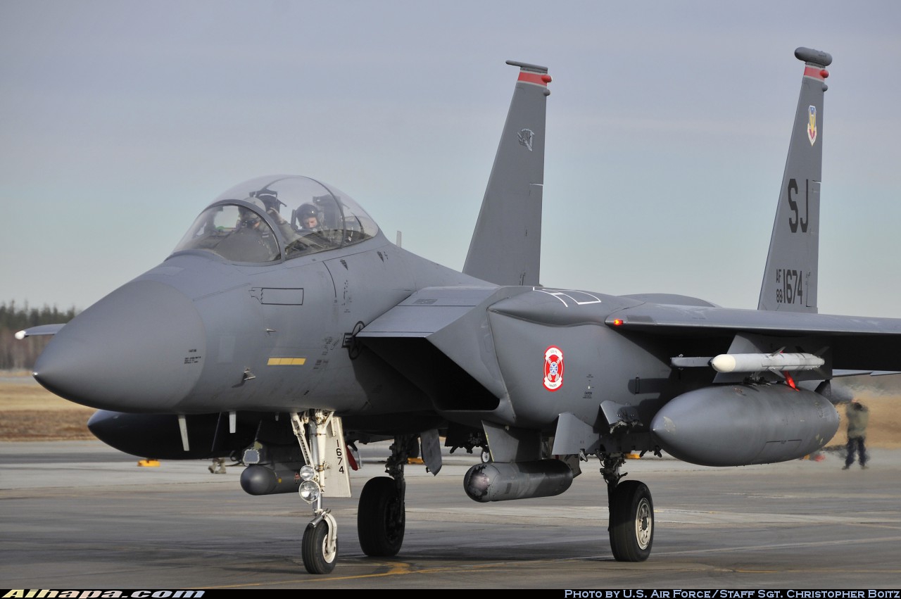 麦克唐纳-道格拉斯 F-15E&ldquo;攻击鹰&rdquo; \vert{} ID:3316