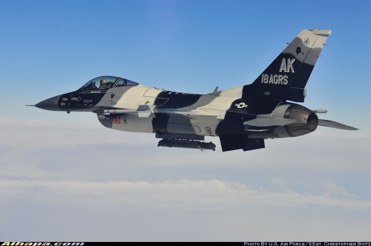 通用动力 F-16C&ldquo;战隼&rdquo; \vert{} ID:18216