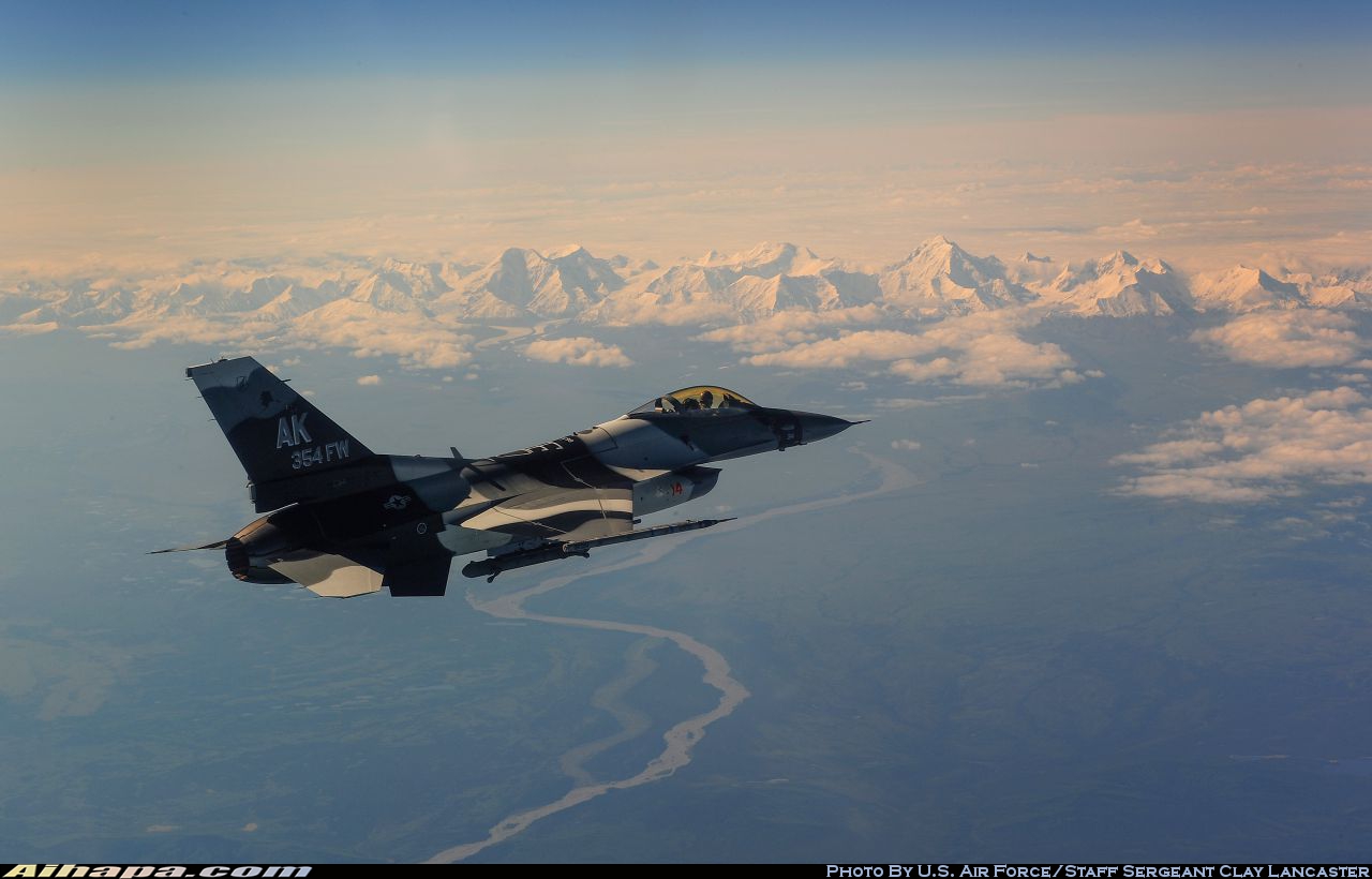 通用动力 F-16C&ldquo;战隼&rdquo; \vert{} ID:18222