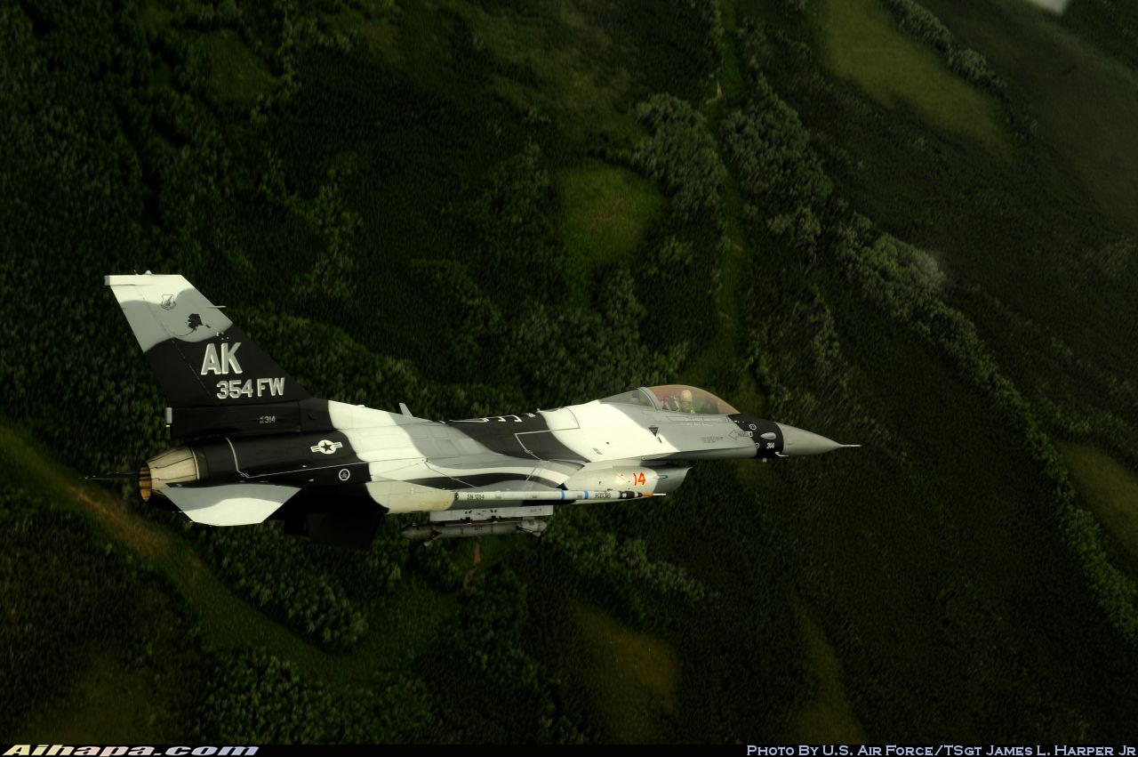 通用动力 F-16C&ldquo;战隼&rdquo; \vert{} ID:18240