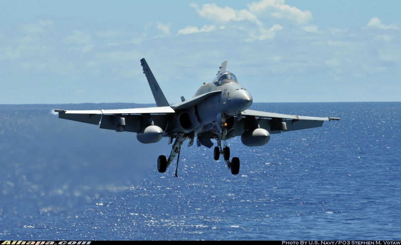 麦克唐纳-道格拉斯 F/A-18C&ldquo;大黄蜂&rdquo; \vert{} ID:35369