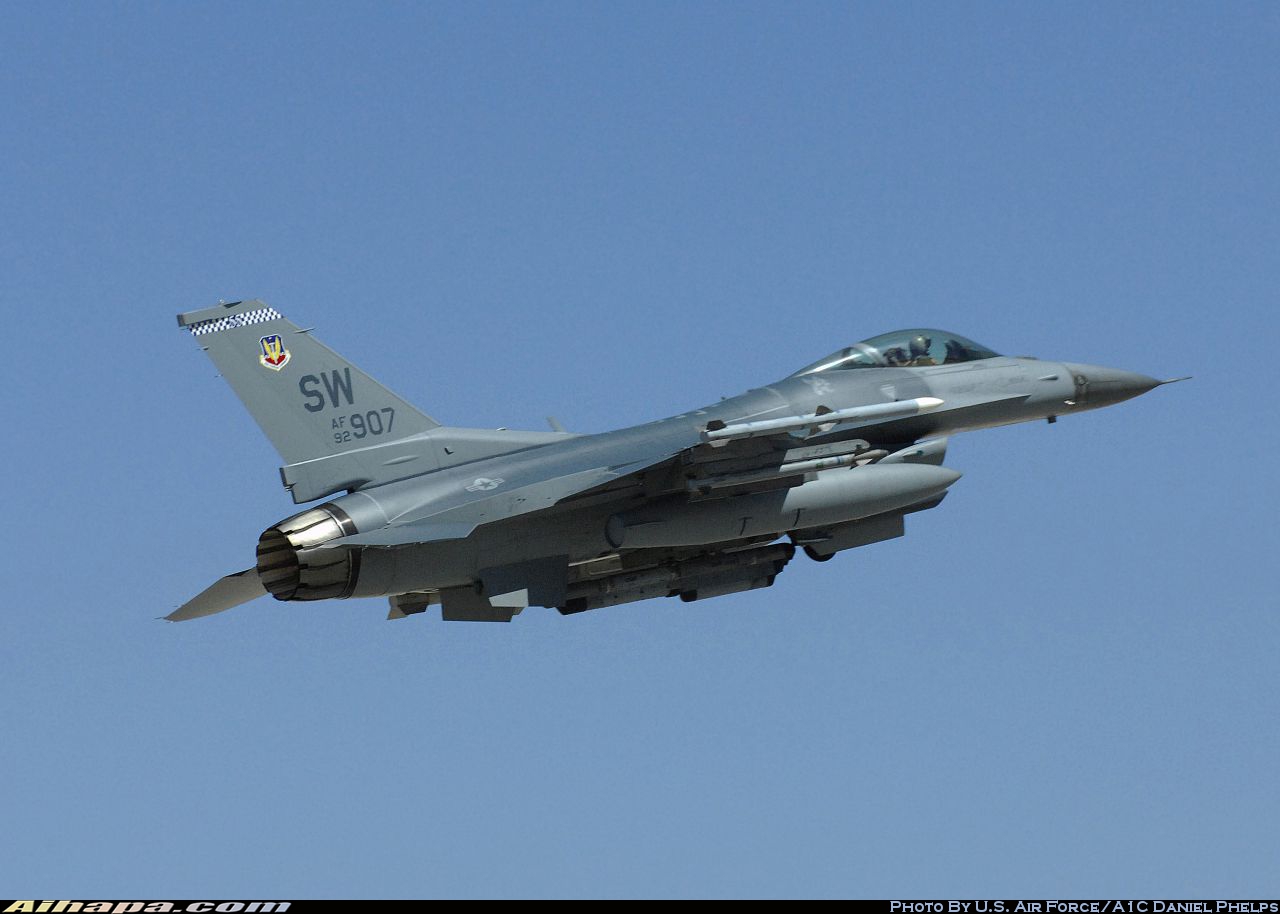 洛克希德 F-16CM&ldquo;战隼&rdquo; \vert{} ID:22708