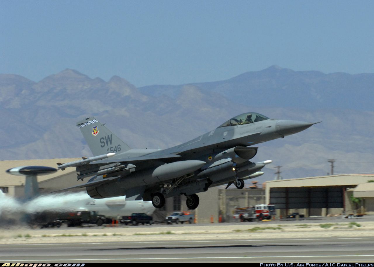 洛克希德-马丁 F-16CJ&ldquo;战隼&rdquo; \vert{} ID:17520