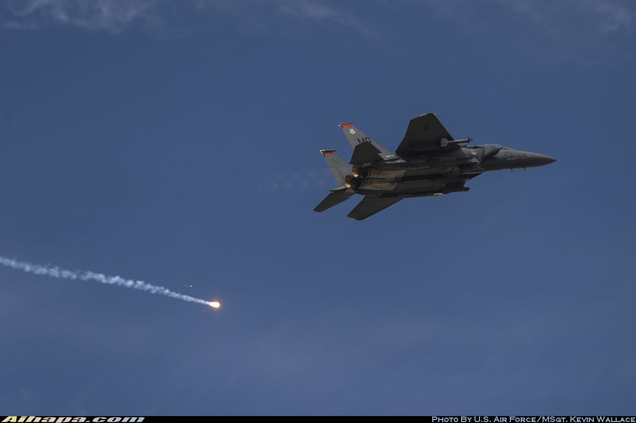 麦克唐纳-道格拉斯 F-15E&ldquo;攻击鹰&rdquo; \vert{} ID:28396