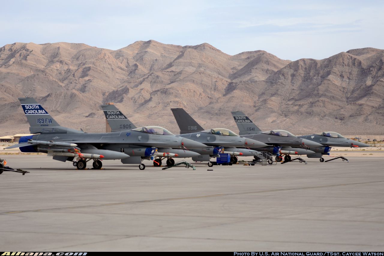 洛克希德-马丁 F-16CM&ldquo;战隼&rdquo; \vert{} ID:21123