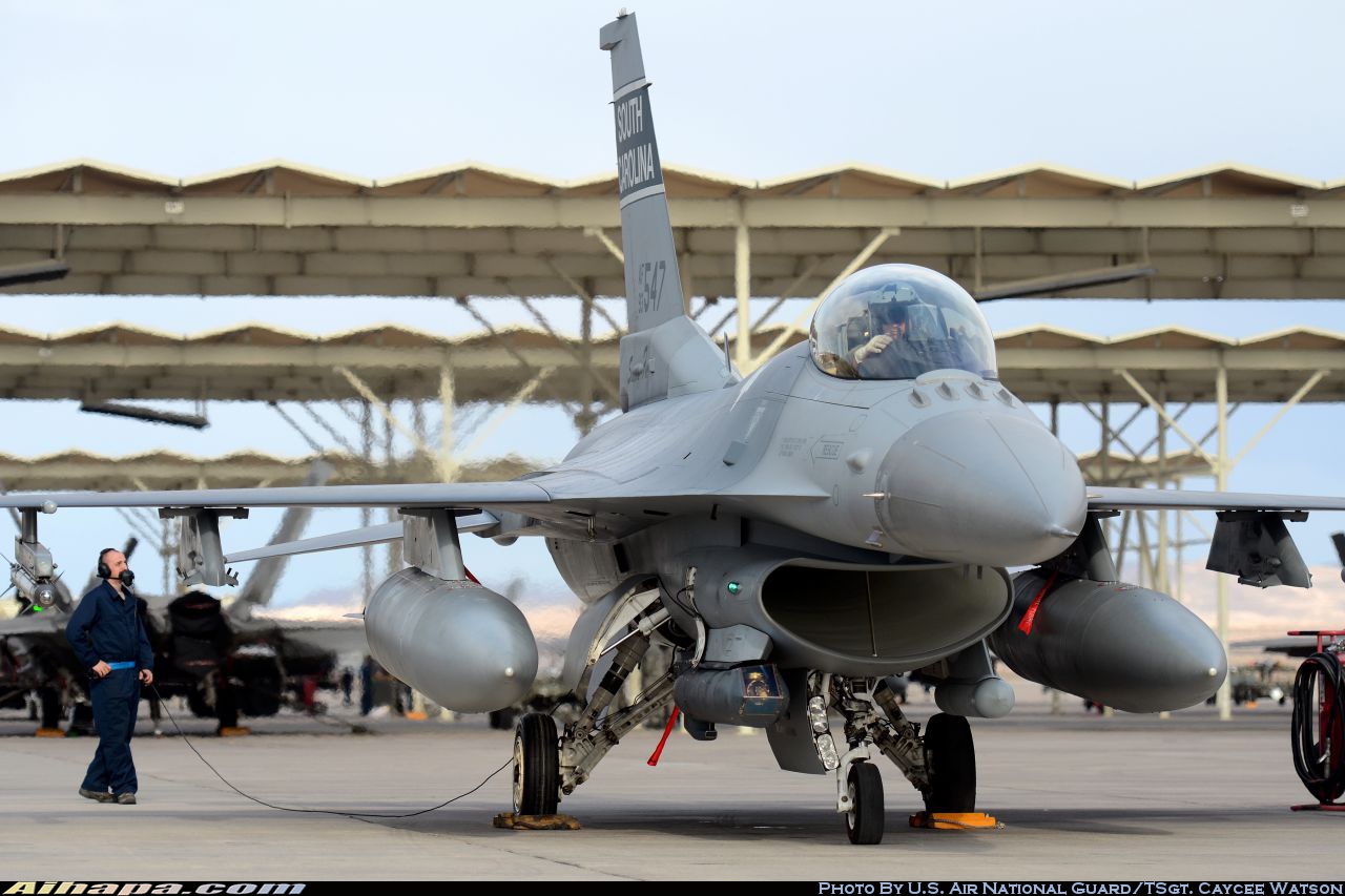 洛克希德-马丁 F-16CM&ldquo;战隼&rdquo; \vert{} ID:21125