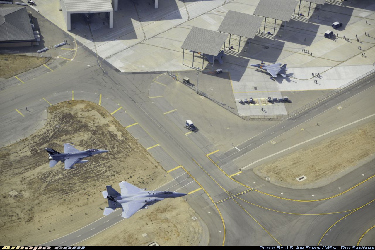 麦克唐纳-道格拉斯 F-15C&ldquo;鹰&rdquo; \vert{} ID:27771