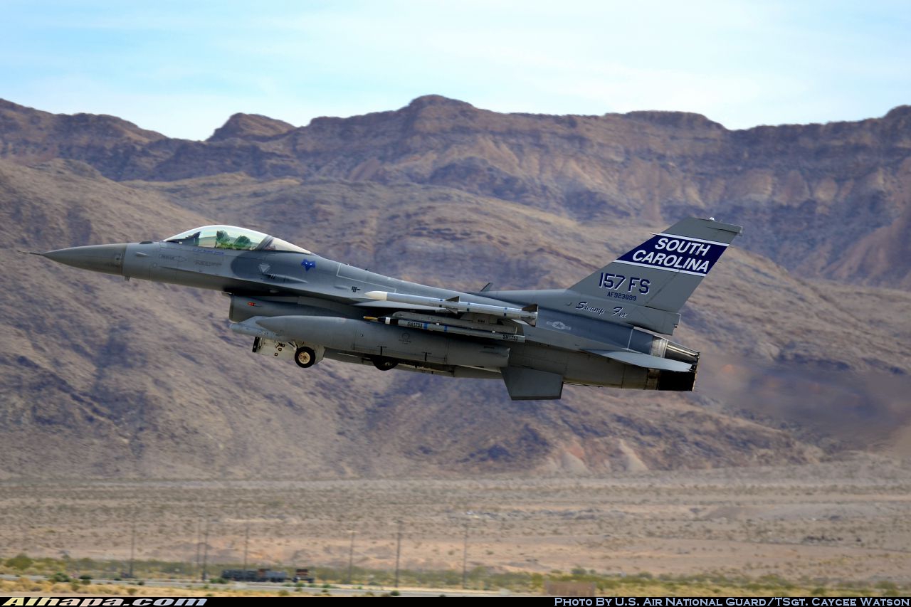 洛克希德-马丁 F-16CM&ldquo;战隼&rdquo; \vert{} ID:21133