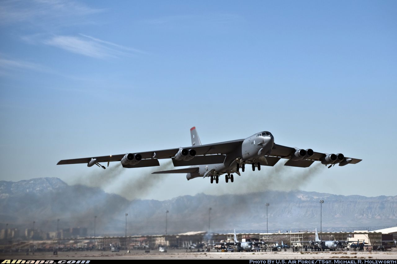 波音 B-52H&ldquo;同温层堡垒&rdquo; \vert{} ID:15923